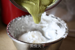 和宇治抹茶的夏日约会——抹茶草莓卷的做法步骤:11