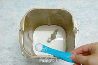 原味面包(面包机版)的做法步骤:2