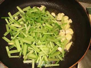 芹菜炒土豆丝的做法步骤:8