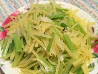 芹菜炒土豆丝的做法步骤:12