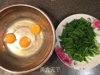韭菜炒鸡蛋的做法步骤：1