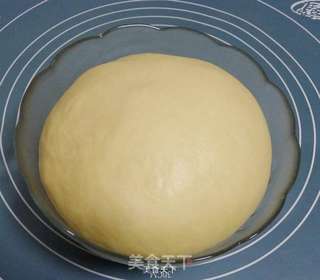 顽兔豆沙面包的做法步骤:2