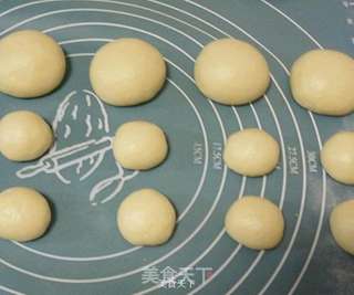 顽兔豆沙面包的做法步骤:3