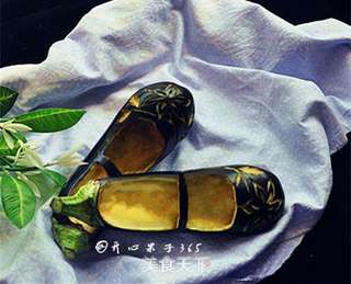 雕刻茄子绣花鞋忆童年的做法步骤:6