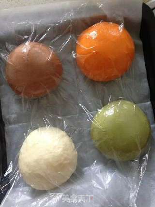 四色土司的做法步骤:3