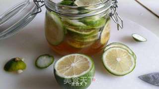 排毒美白【蜂蜜柠檬水】的做法步骤:3