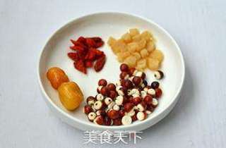 虫草干贝玉米汤的做法步骤:2