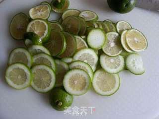 排毒美白【蜂蜜柠檬水】的做法步骤:2