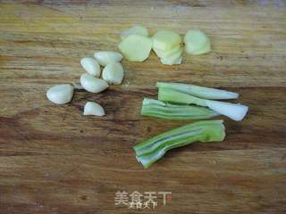 家常炖黄花鱼的做法步骤:4