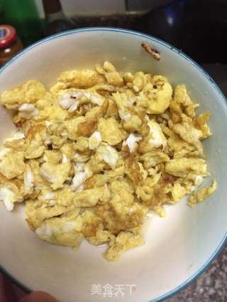 海鲜菠萝炒饭的做法步骤:2