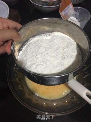 戚风蛋糕的做法步骤:4