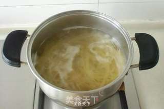 咖喱鱼排意面的做法步骤:6