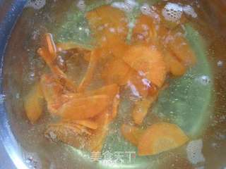 腰果胡萝卜炒荷兰豆的做法步骤:4