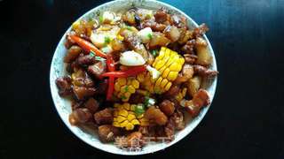 红烧肉烧甜玉米的做法步骤:11