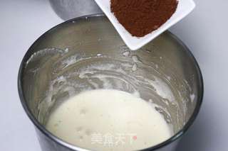 双色蛋糕卷的做法步骤:7