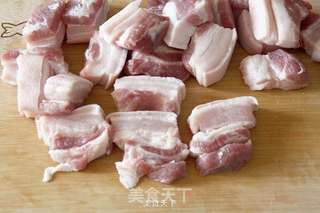 【无油红烧肉】的做法步骤:2