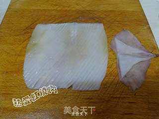 剁椒鱿鱼的做法步骤:2