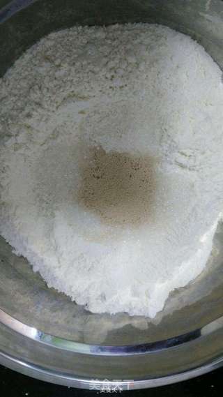 豆渣玫瑰馒头的做法步骤:4