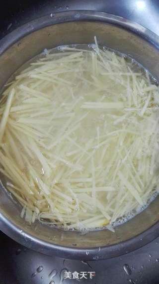 酸辣土豆丝的做法步骤:3