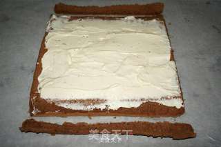小熊彩绘蛋糕卷的做法步骤:16