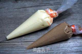 小熊彩绘蛋糕卷的做法步骤:6