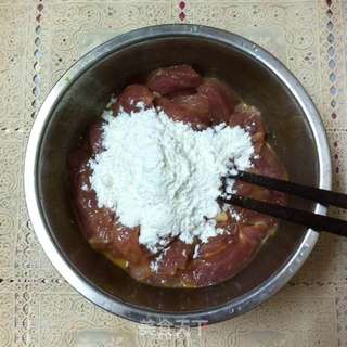酸甜里脊的做法步骤:3
