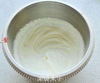唇齿留香---酸奶草莓蛋糕的做法步骤：7