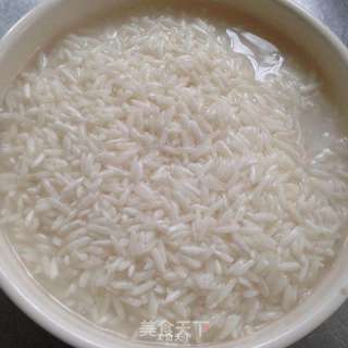 煲仔饭的做法步骤：1