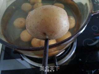 香煎小土豆的做法步骤:2