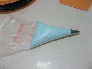 哆啦A梦奶油夹心蛋糕的做法步骤:18