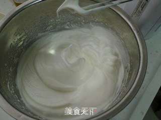 海绵杯子装饰蛋糕的做法步骤:2