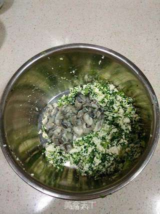 鲜嫩海蛎煎饺的做法步骤:4
