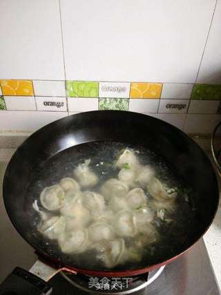 虾皮蛋汤饺子的做法步骤:3
