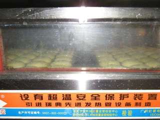 正宗脆皮蛋糕(修改版)的做法步骤:9
