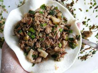槐花肉包子的做法步骤:15