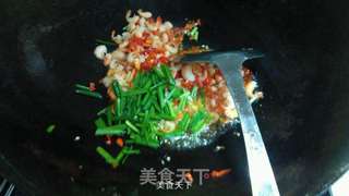 红椒韭菜炒河虾的做法步骤:7