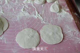 微波鲜肉小笼包的做法步骤:11