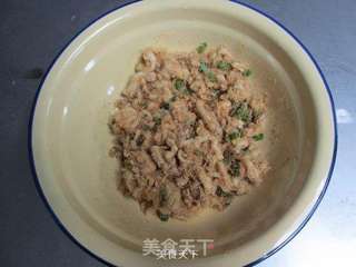 明天的早餐就是它了!——葱香肉松芝士面包的做法步骤:5