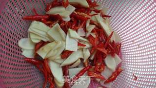 腊鸭胥炒子姜的做法步骤:3
