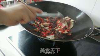腊鸭胥炒子姜的做法步骤:10