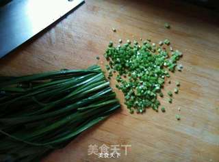 烫面韭菜盒子的做法步骤:4