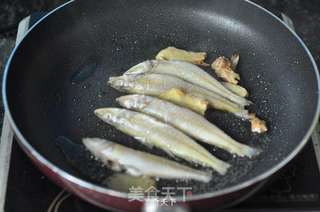香煎沙鲇鱼的做法步骤:4