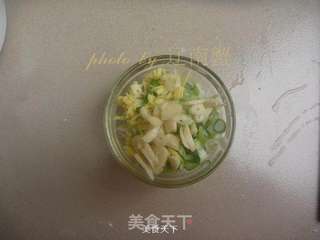 肉末酸豆角的做法步骤:2