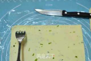 好吃到你味蕾都融化—葱香苏打饼的做法步骤:4