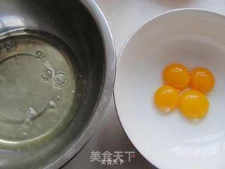 花朵桑葚蛋糕的做法步骤:2