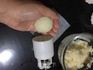 冰皮月饼的做法步骤:9