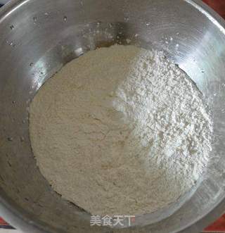 胡萝卜木耳蒸饺的做法步骤:2