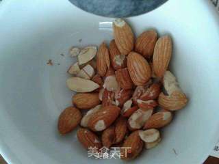 果仁紫薯饼的做法步骤：4