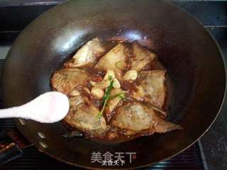 蒜子红烧小鲳鱼的做法步骤:10