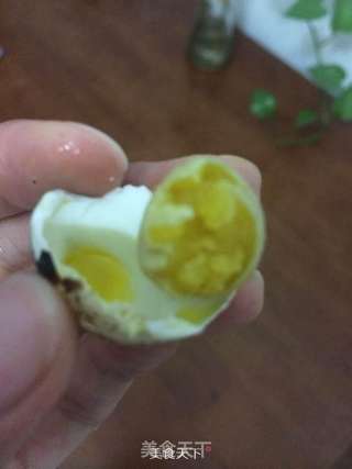 腌咸鹌鹑蛋的做法步骤:4